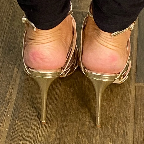 Aldo brand gold colored gladiator style heels - Picture 3 of 12